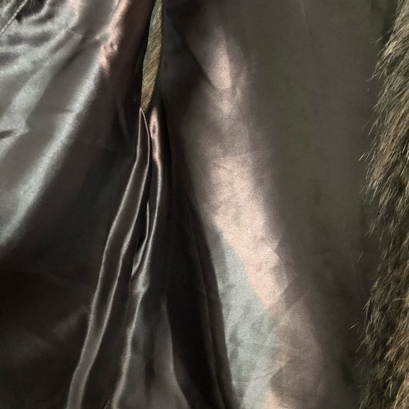 Faux Fur Vest - Picture 3 of 8